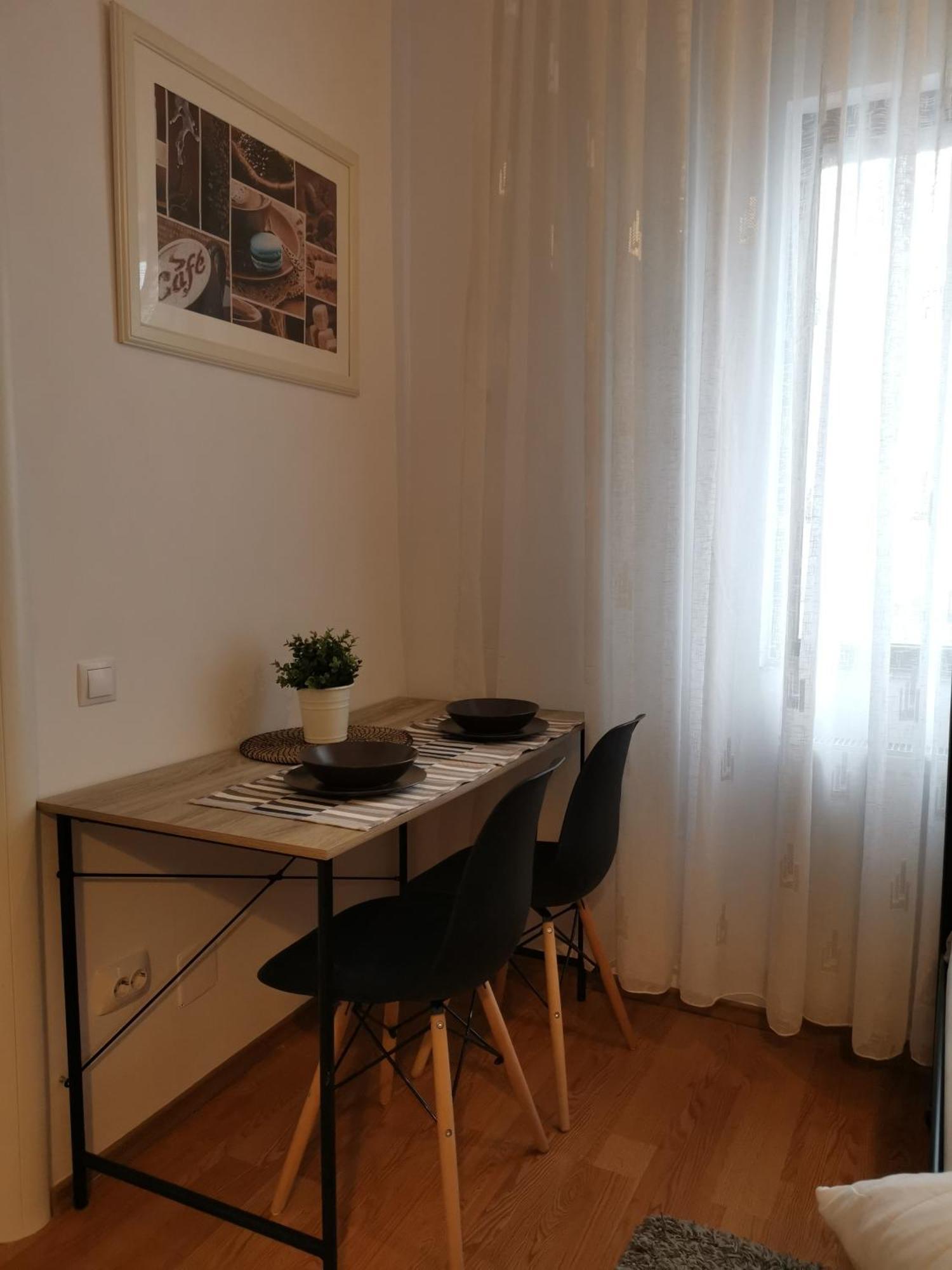 Coffee Apartment *